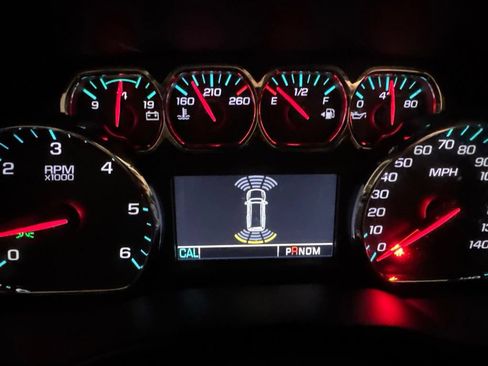 Used 2016 Chevrolet Tahoe LTZ AWD/4WD image 34