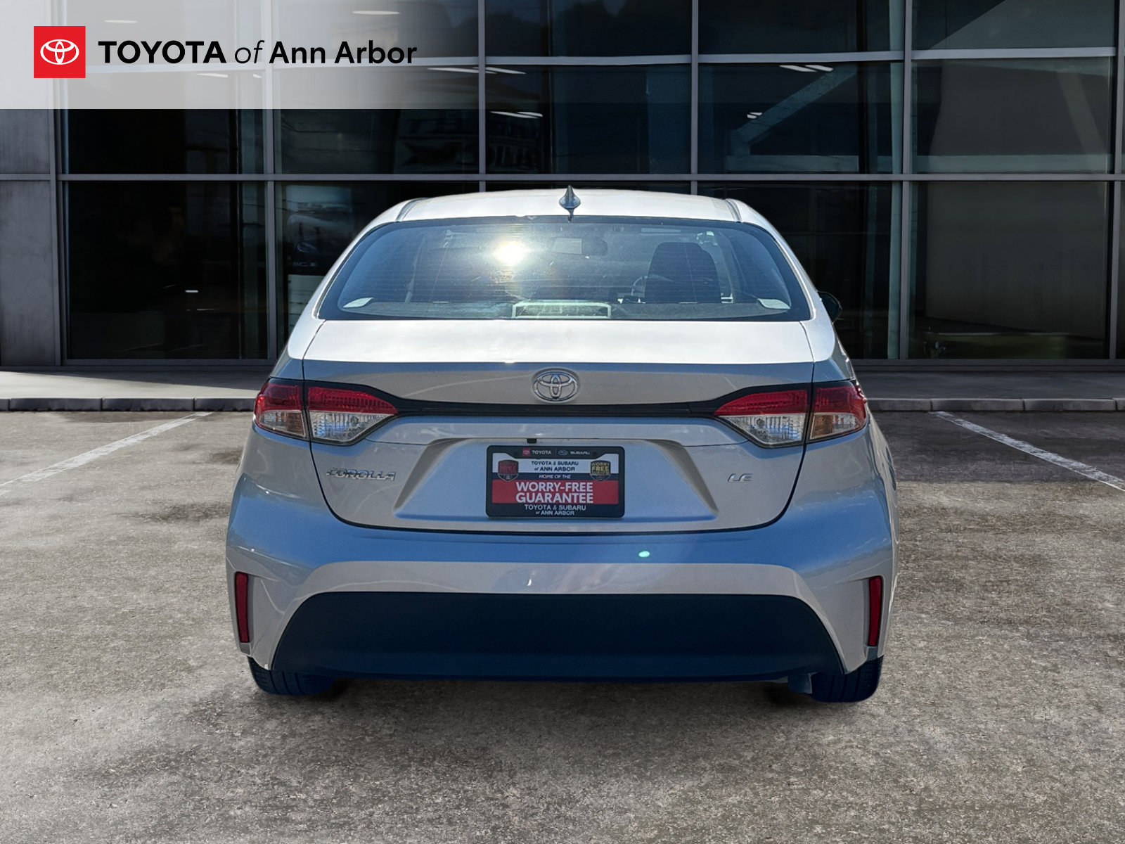 Used 2025 Toyota Corolla LE FWD image 9