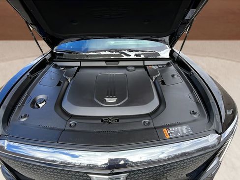 Certified 2024 Cadillac Lyriq Sport image 11