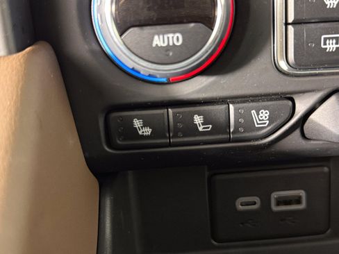 Used 2024 Chevrolet Tahoe High Country AWD/4WD image 20