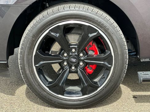 Used 2024 Ford Expedition Limited image 45