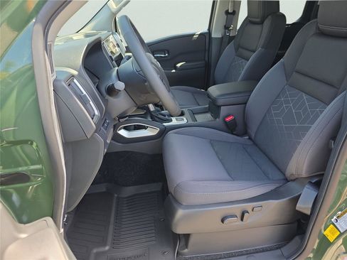 New 2026 Nissan Frontier SV AWD/4WD image 11