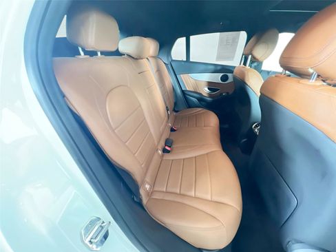 Used 2022 Mercedes-Benz GLC 300 4MATIC Coupe image 27