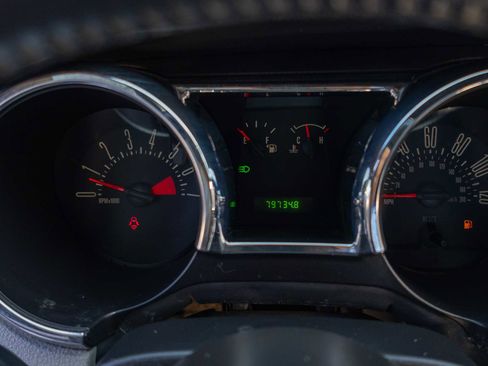 Used 2009 Ford Mustang Premium image 15