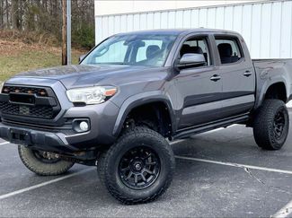Used 2021 Toyota Tacoma SR5 video 1