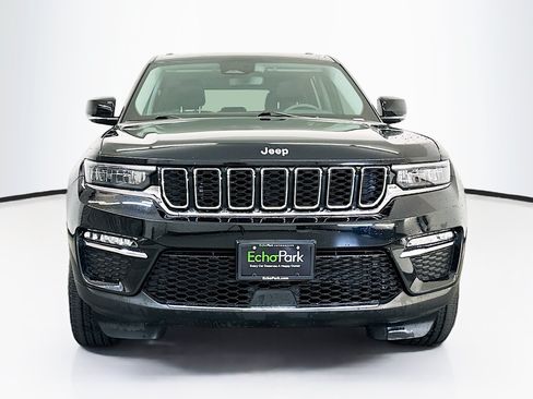 Used 2023 Jeep Grand Cherokee Limited AWD/4WD image 2