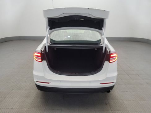 Used 2020 Ford Fusion SE FWD image 29