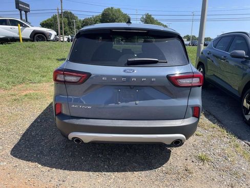 Used 2023 Ford Escape Active w/ Cold Weather Package FWD image 5