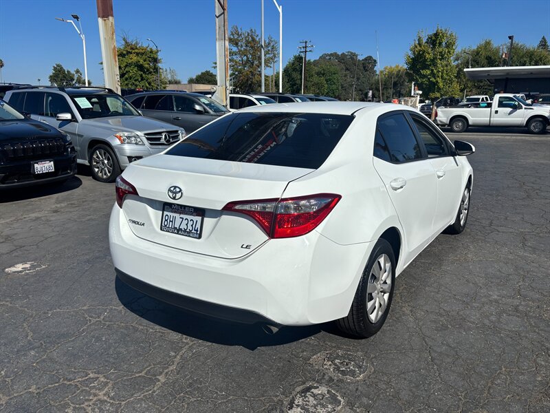 Used 2016 Toyota Corolla LE FWD image 4