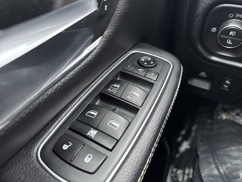 Used 2020 RAM 1500 Laramie w/ Sport Appearance Package image 8