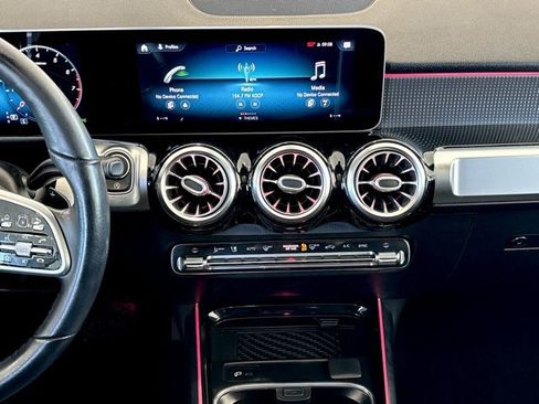 Certified 2021 Mercedes-Benz GLB 250 image 32