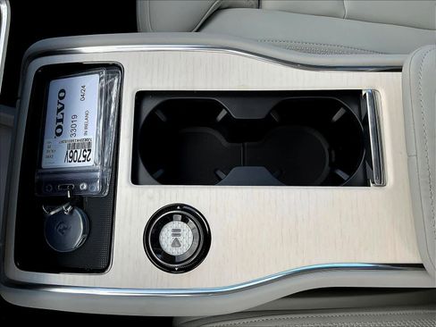 New 2025 Volvo EX90 Plus image 10