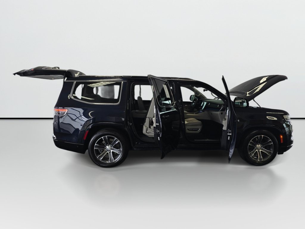 Used 2023 Jeep Grand Wagoneer 4WD image 9