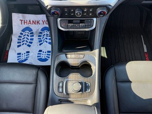 Used 2023 GMC Acadia SLT w/ Technology Package image 25