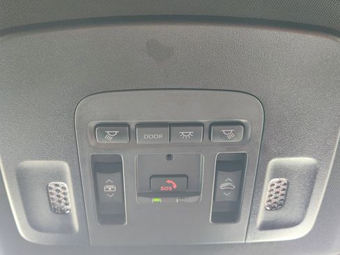 Used 2025 Toyota Camry XSE image 30