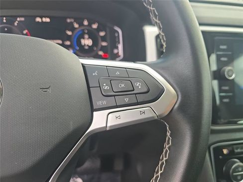 Used 2023 Volkswagen Atlas SE w/ Panoramic Sunroof Package FWD image 24