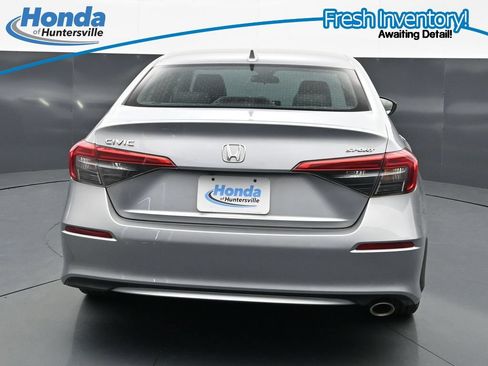 Used 2024 Honda Civic Sport image 8