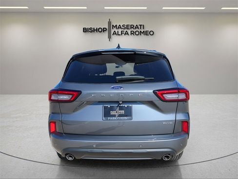 Used 2024 Ford Escape ST-Line Select w/ Tech Pack #1 image 4