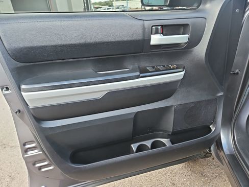 Used 2020 Toyota Tundra SR5 image 12