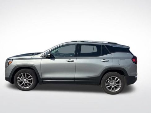 Used 2024 GMC Terrain SLT AWD/4WD image 2