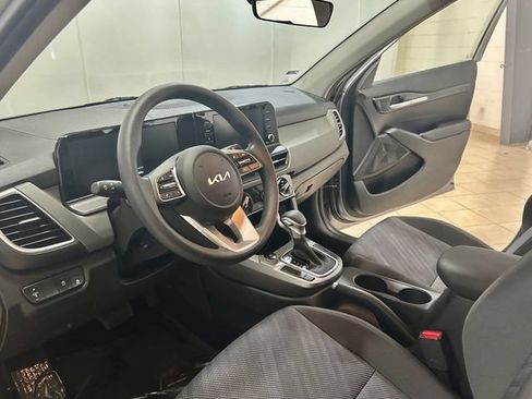 Used 2026 Kia Seltos LX FWD image 10