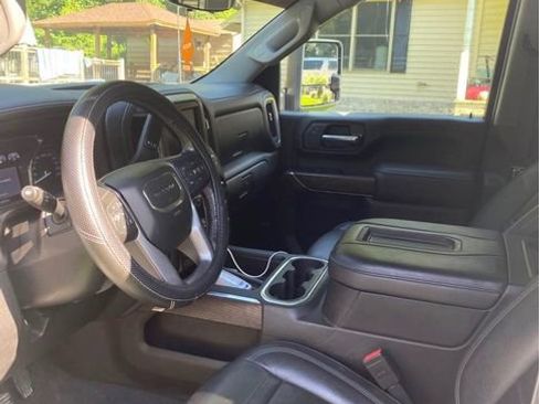Used 2020 GMC Sierra 2500 Denali w/ Denali Ultimate Package image 3
