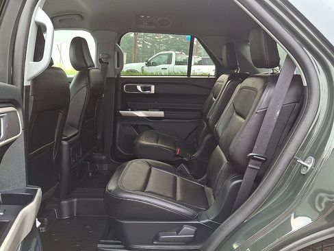 Certified 2023 Ford Explorer XLT w/ Equipment Group 202A AWD/4WD image 26