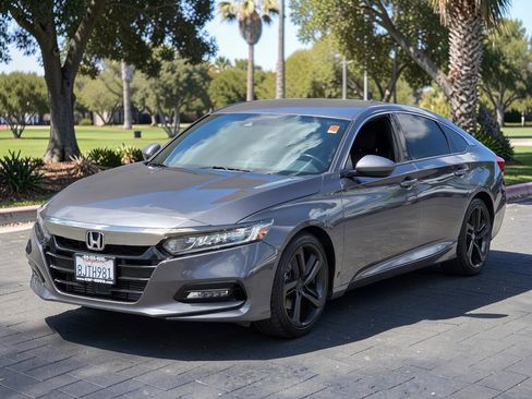 Used 2019 Honda Accord Sport image 4