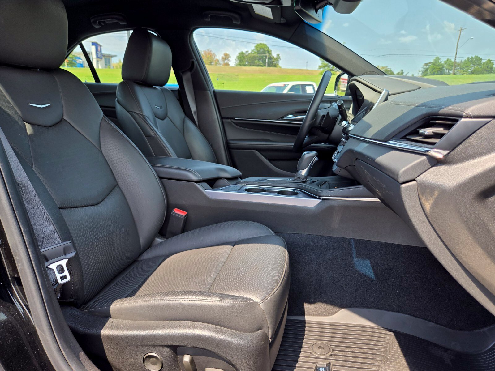 Used 2026 Cadillac CT4 Premium Luxury RWD image 18