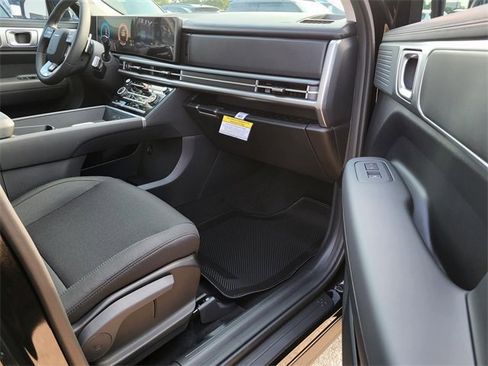 New 2026 Hyundai Santa Fe SE image 6
