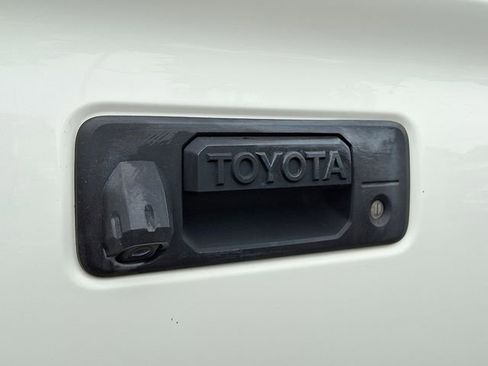 Certified 2022 Toyota Tacoma SR AWD/4WD image 30