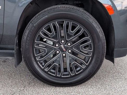 Used 2021 GMC Yukon Denali w/ Denali Ultimate Package RWD image 11