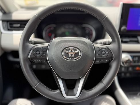 Used 2024 Toyota RAV4 XLE w/ Convenience Package AWD/4WD image 11