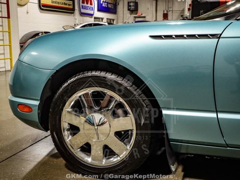 Used 2002 Ford Thunderbird Deluxe image 36