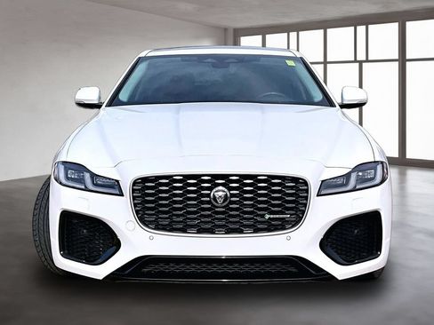 Used 2022 Jaguar XF R-Dynamic SE AWD/4WD image 3