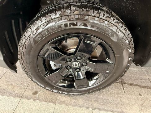 Used 2025 Honda Ridgeline Black Edition image 46