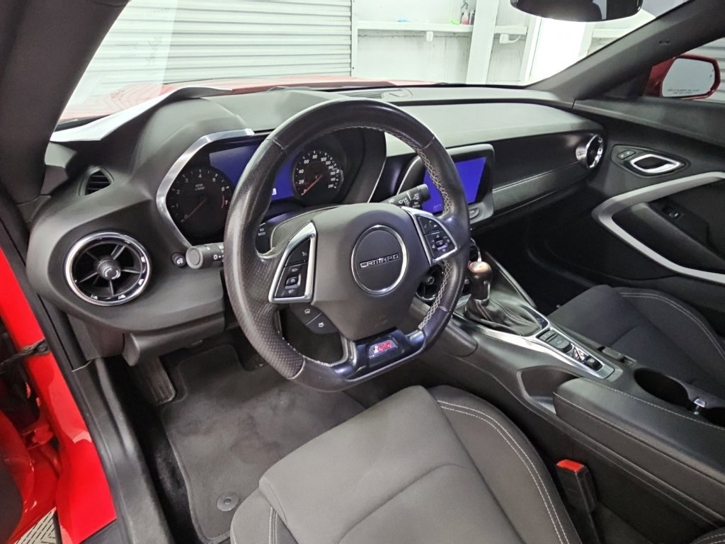 Used 2019 Chevrolet Camaro SS RWD image 11