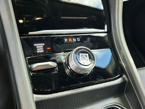 New 2025 Jeep Grand Cherokee Limited w/ Black Appearance Package image 23