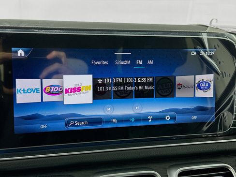 New 2026 Mercedes-Benz GLS 450 4MATIC image 15