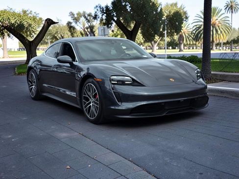 Used 2022 Porsche Taycan 4S AWD/4WD image 4