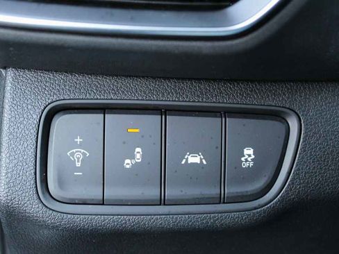 Used 2019 Hyundai Santa Fe SEL image 12