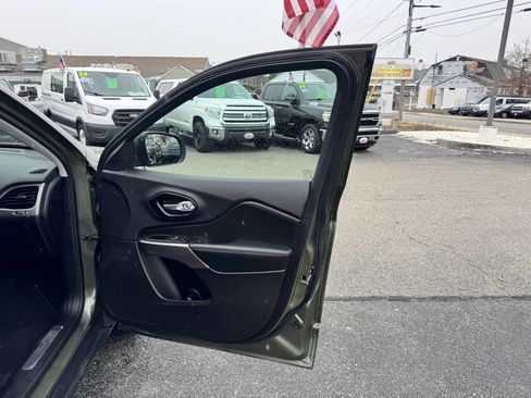 Used 2021 Jeep Cherokee Limited w/ Trailer Tow Group image 37