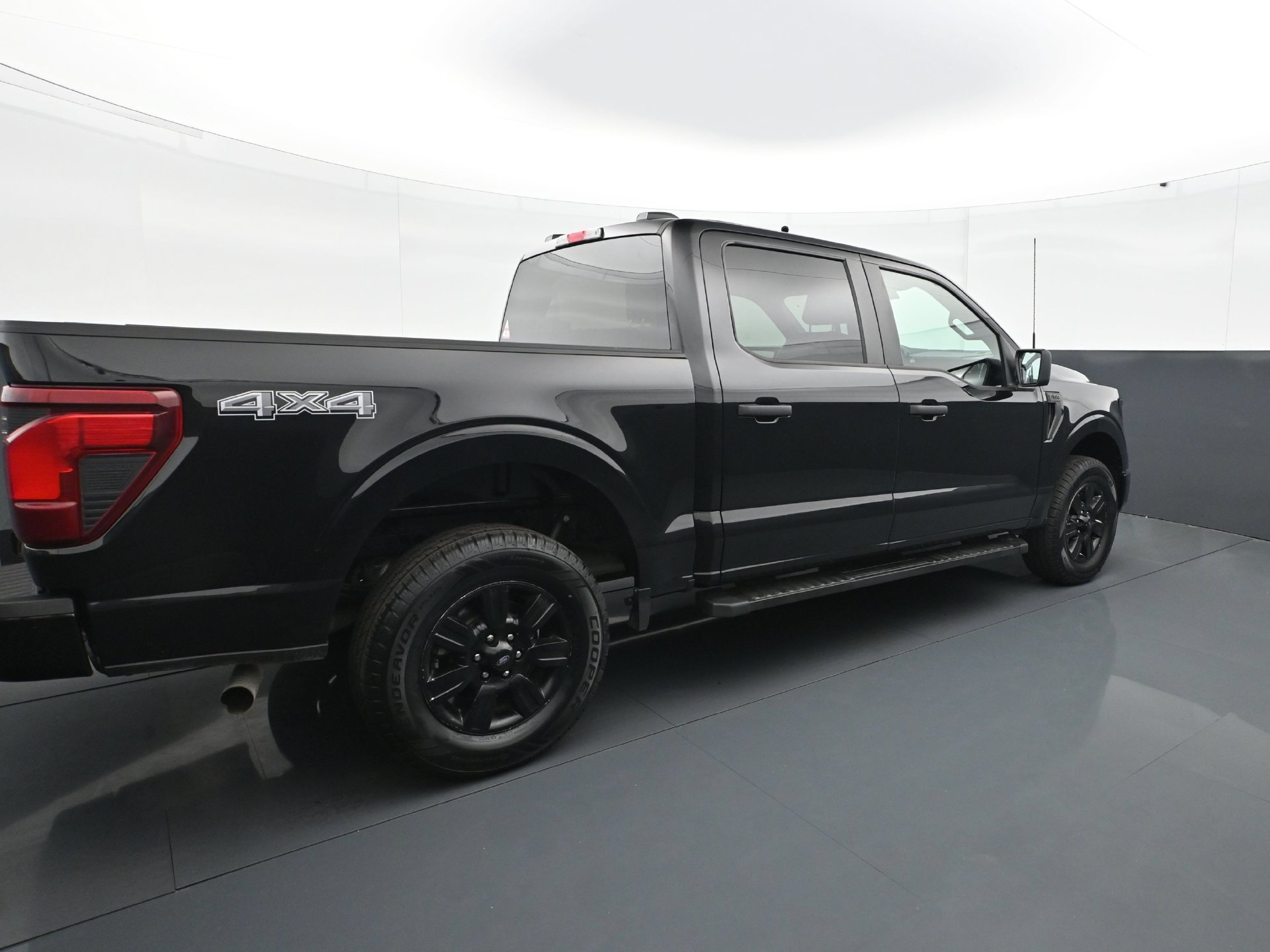 Used 2025 Ford F150 STX w/ STX Black Appearance Package AWD/4WD image 7