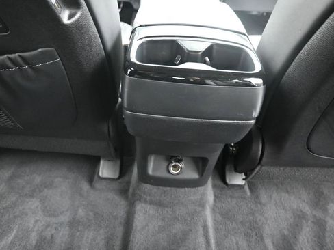 Used 2025 Kia Telluride S FWD image 18