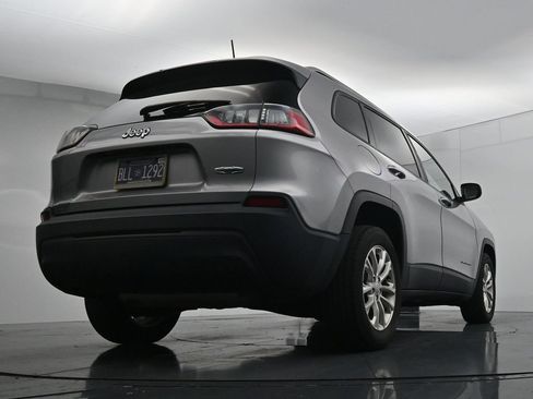 Used 2020 Jeep Cherokee Latitude FWD image 22