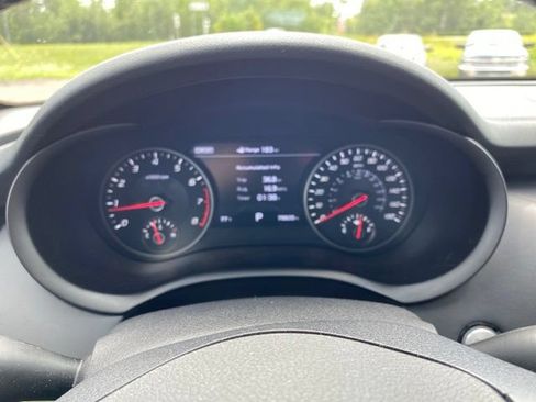 Used 2018 Kia Stinger GT2 AWD/4WD image 18