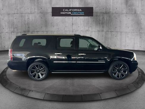 Used 2014 GMC Yukon XL Denali image 4
