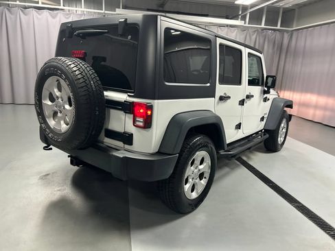 Used 2015 Jeep Wrangler Unlimited Sport w/ Quick Order Package 24S AWD/4WD image 7