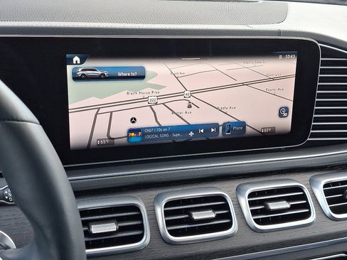 Certified 2025 Mercedes-Benz GLS 450 4MATIC image 18