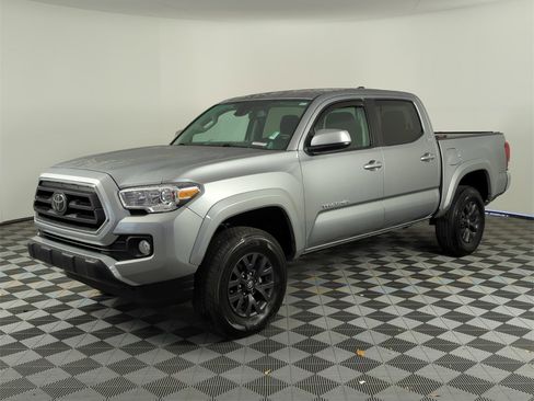 Used 2023 Toyota Tacoma SR5 image 9